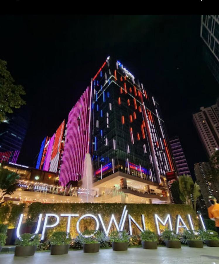 1 Bedroom Uptown Bgc Across Uptown Mall Manila Exterior foto
